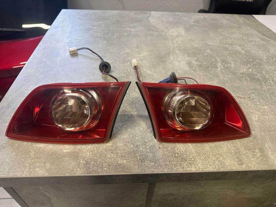 Фонарь задний внутренний Infiniti FX35 Левый и Правый 20 $/шт