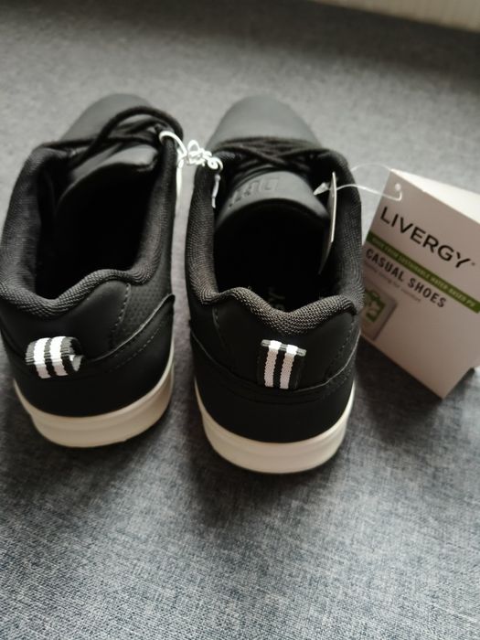 Buty sneakersy męskie 43 nowe