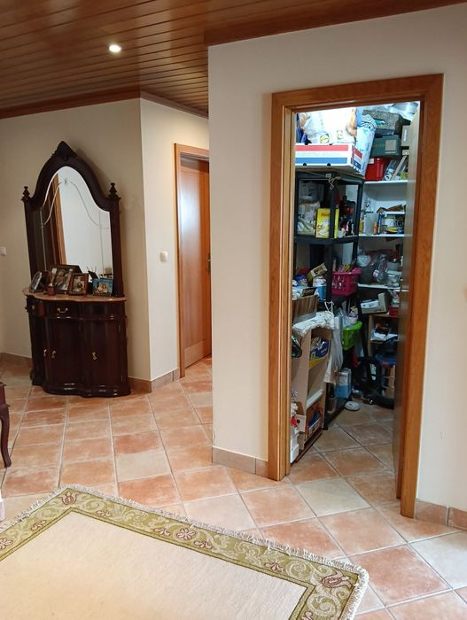 Apartamento T3 com garagem e elevador