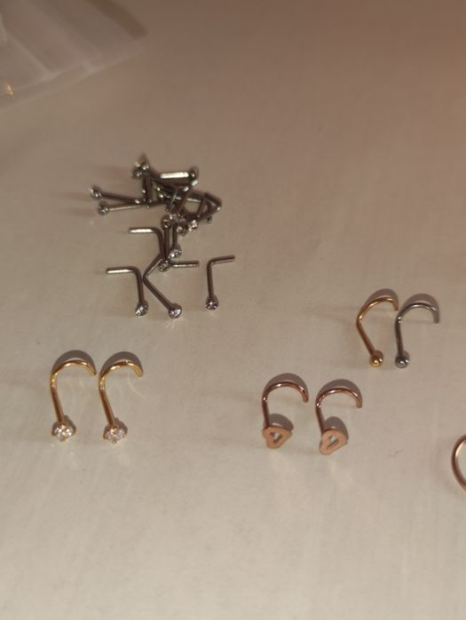 Пирсинги в нос много вариантов