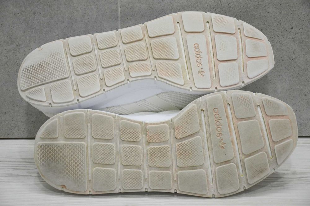 Adidas Swift Run, оригінал кросівки