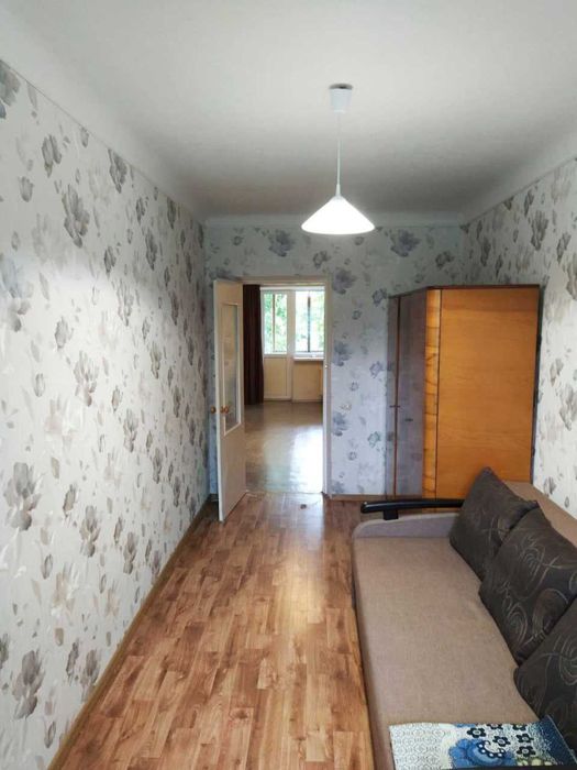 Продам 2к. квартиру, пр Науки, р-н ул. Казакова. Можно безналичный расчет