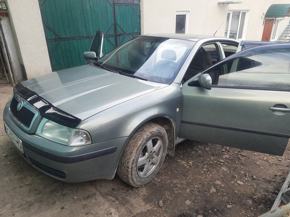 Продам шкода октавія тур