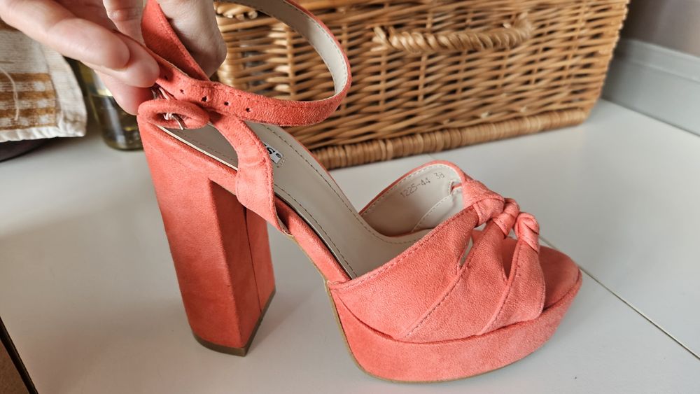 Buty Vices koturny 38