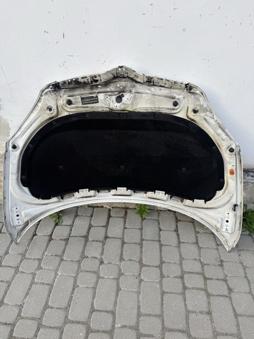 Продам капот до Skoda Roomster ( дорест)