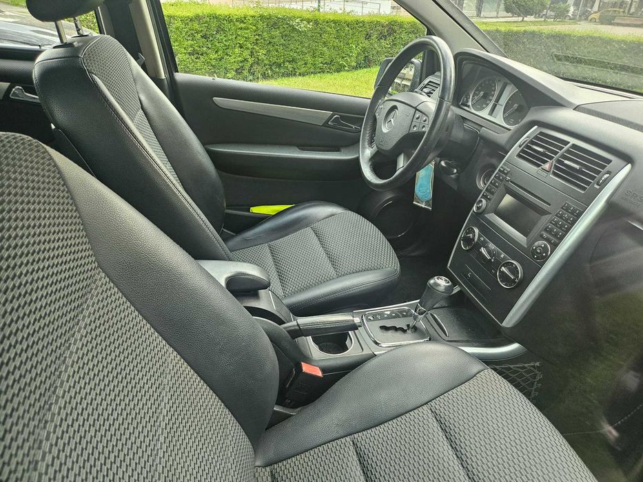 Mercedes B180 (Monovolume)