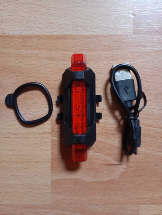 Luz traseira de bicicleta com 5 LED à prova de água (NOVO)