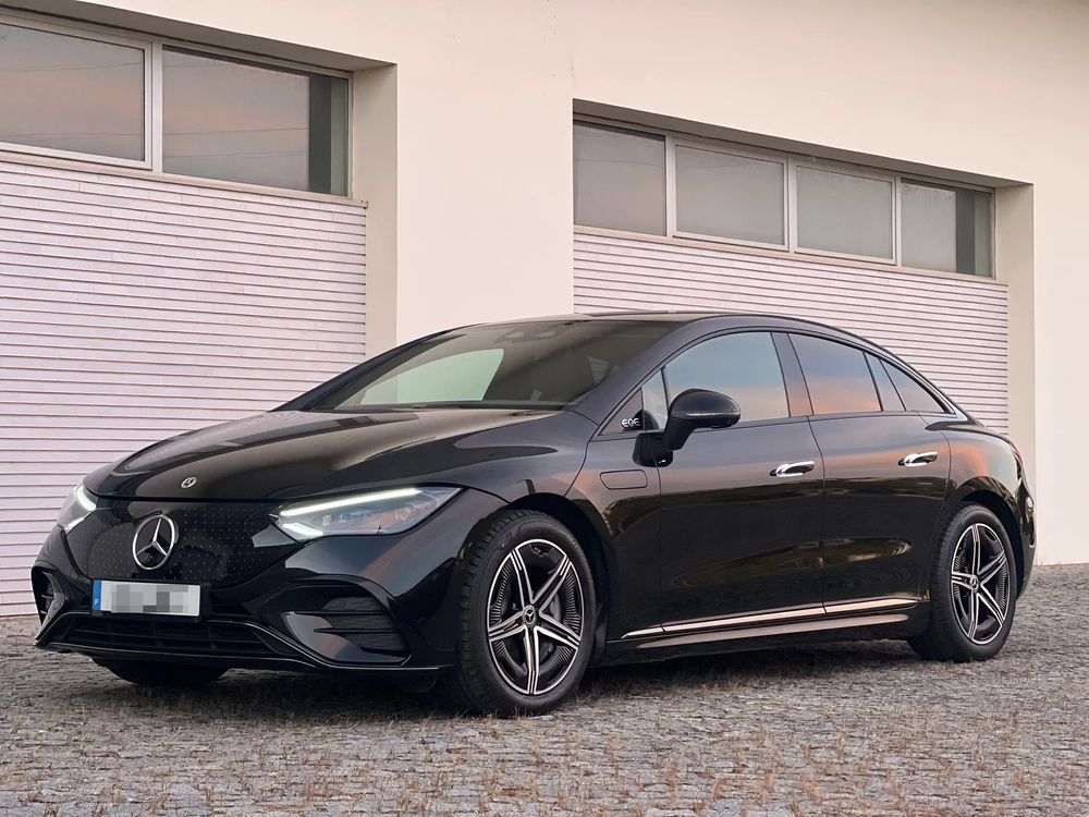 Mercedes-Benz EQE 300