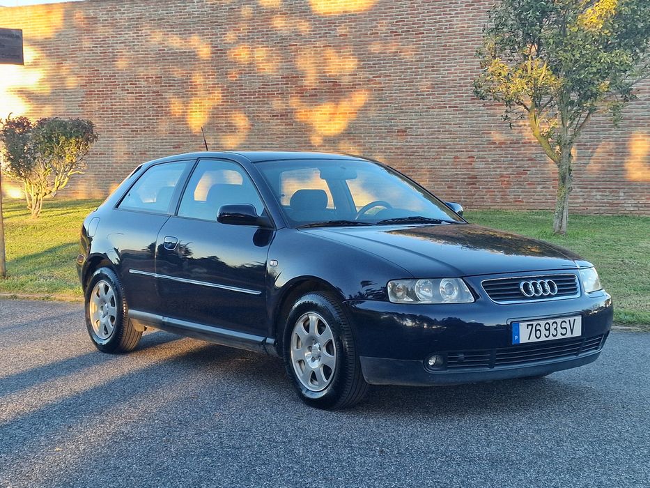 Audi A3 1.6 (APENAS 175.000KM)