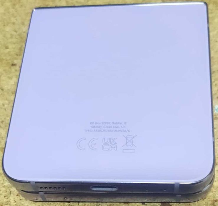 Samsung Z Flip4 256gb Roxo