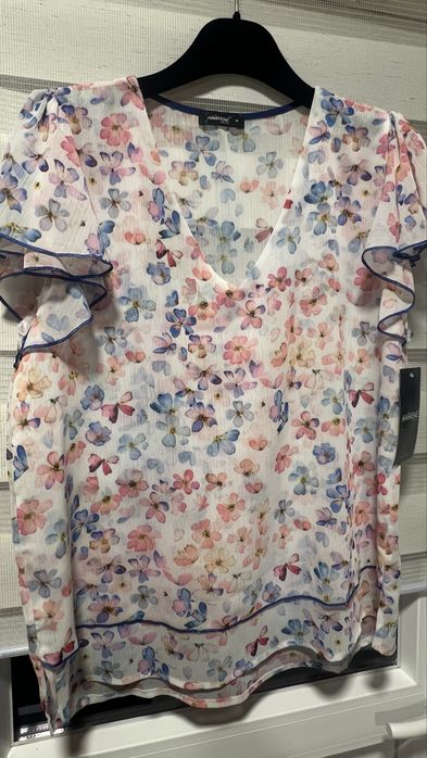 Blusa Anirene Collection