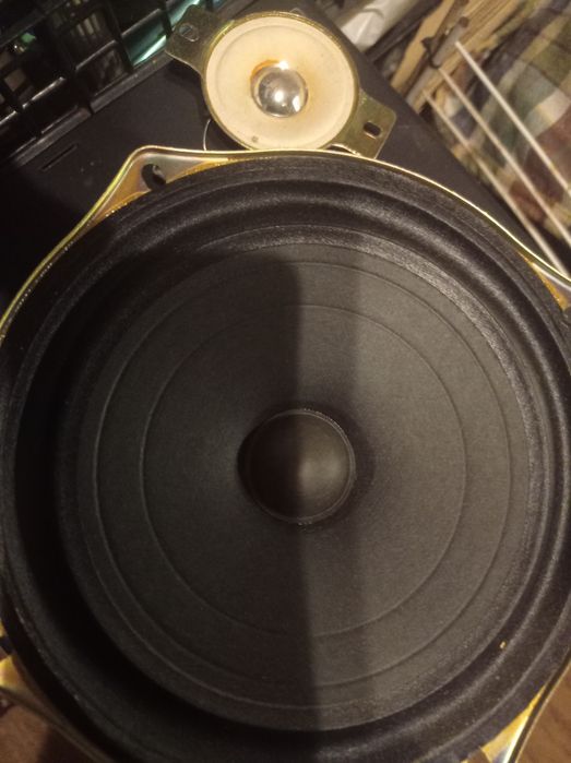 Głośniki do radiomagnetofonu Sharp GF 800