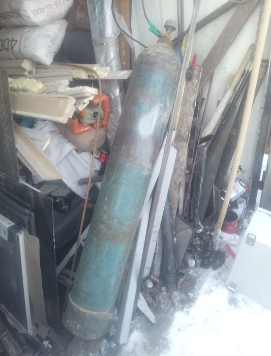 Продам кислородный баллон