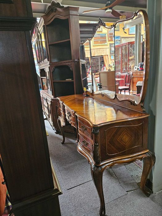 Toucador antigo estilo Queen Anne - óptimo estado geral