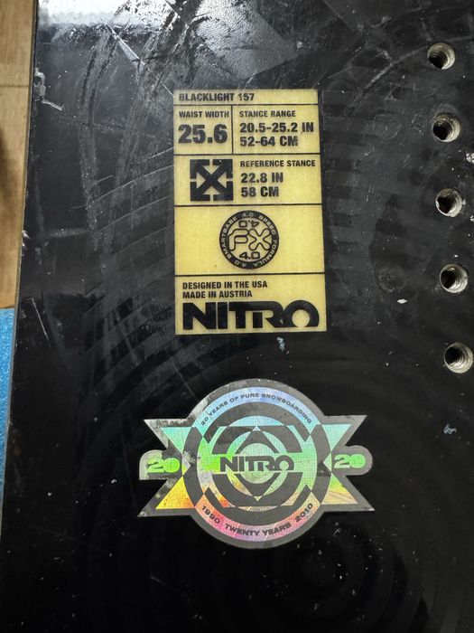 BAIXA PREÇO Prancha Snowboard NITRO Blacklight 157