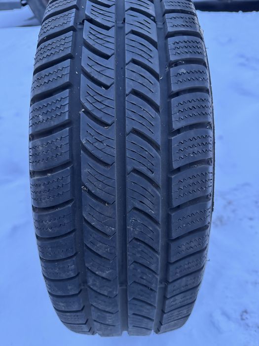 Шина 205/65/16 C Зимова.