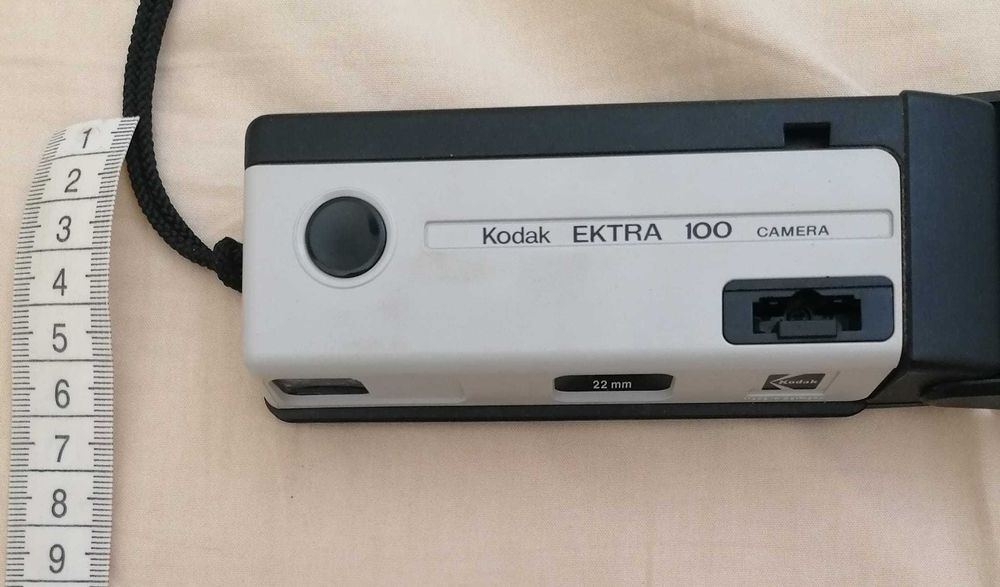 Máquina fotográfica Kodak Ektra 100