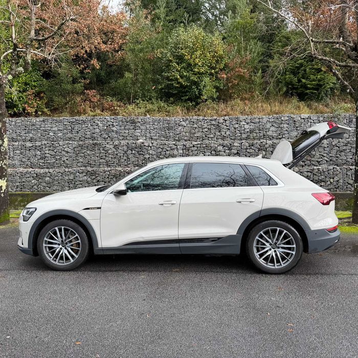 Audi e-tron 50 quattro