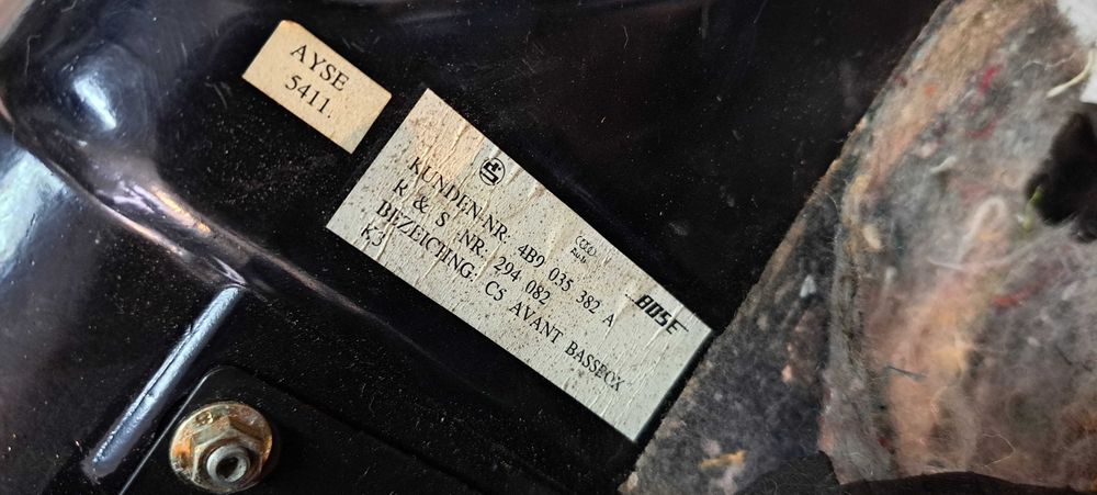 Wzmacniacz + subwoofer BOSE Audi A6 C5 Kombi