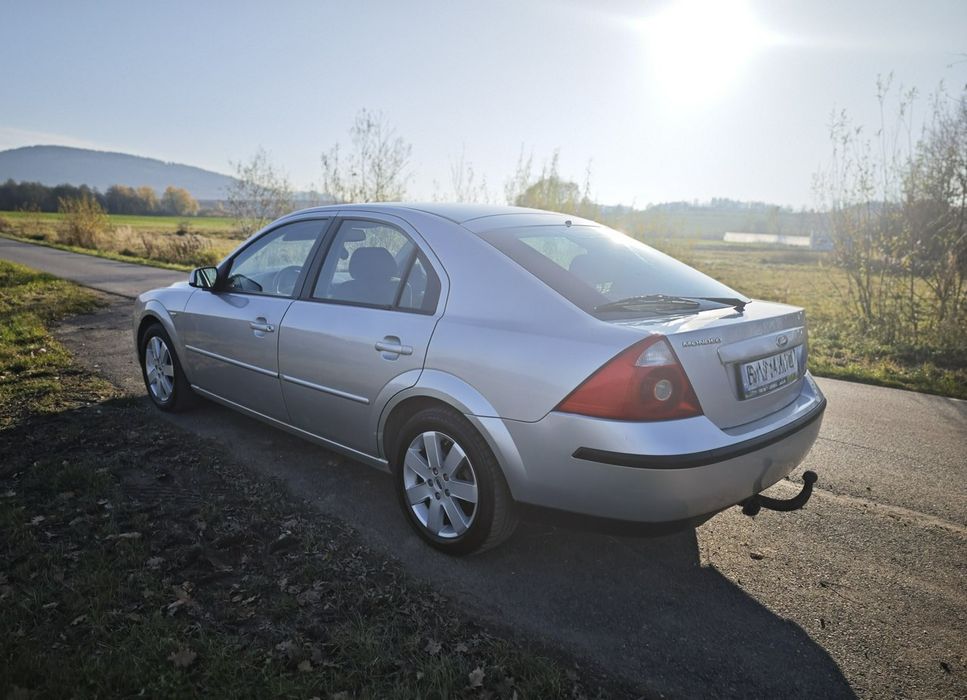 Ford Mondeo Mondeo 1,8 sci