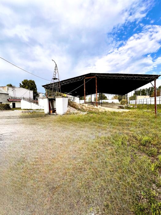 Продається промислова база в рні вул. Залізняка