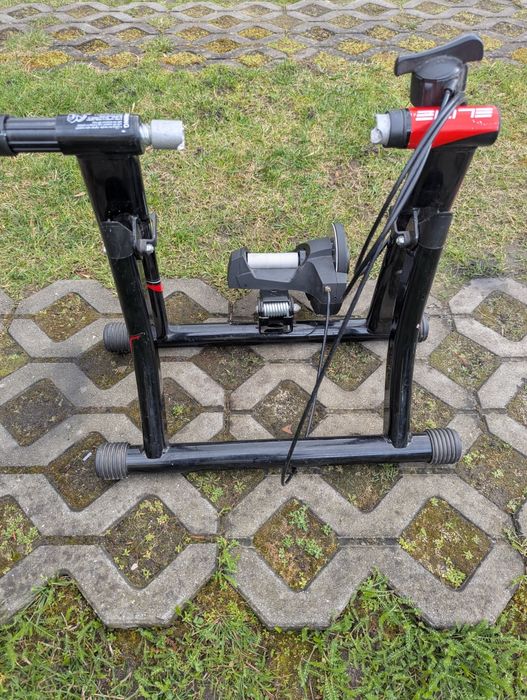 Trenażer Elite Volare mag +opona schwalbe insider