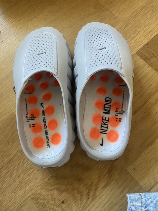 Klapki nike mind 001