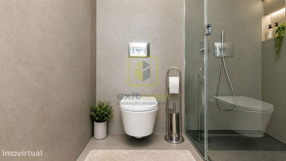 Apartamento T3 primeira linha de mar!