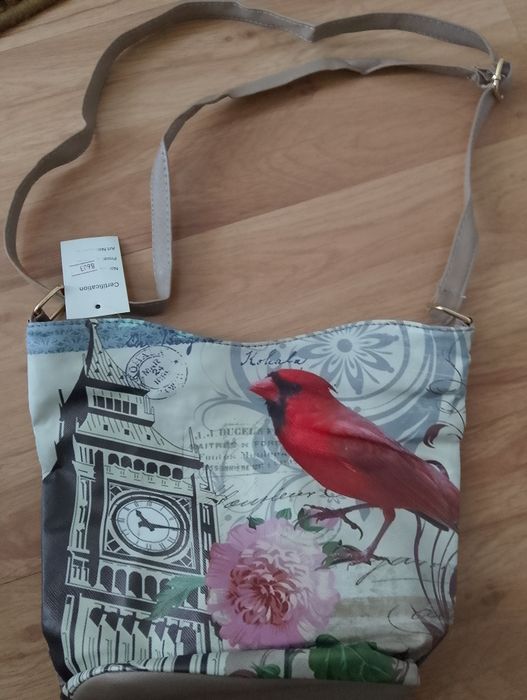 Nowa torebka cross body z nadrukowanym motywem
