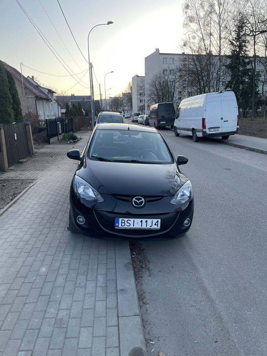 Mazda 2.   1.3 benzyna ,rok 2010/11 po liftingu