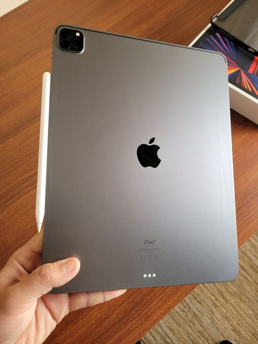 iPad Pro 12.9" + Apple Pencil + Capa