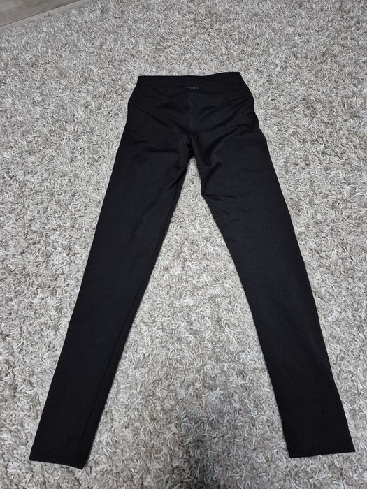 Лосини Oysho, Reebok