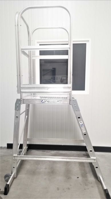 Escada Plataforma de Alumínio (KAISER+KRAFT)