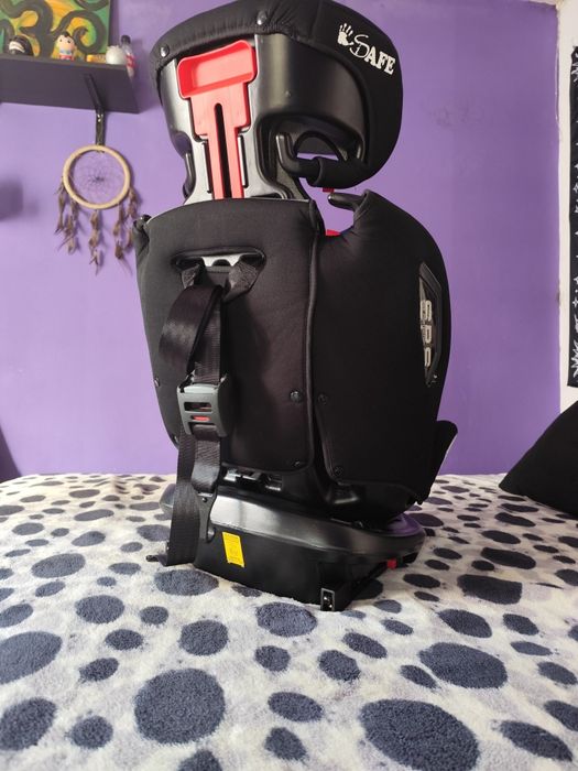 Cadeira auto com sistema SPS e instalação isofix