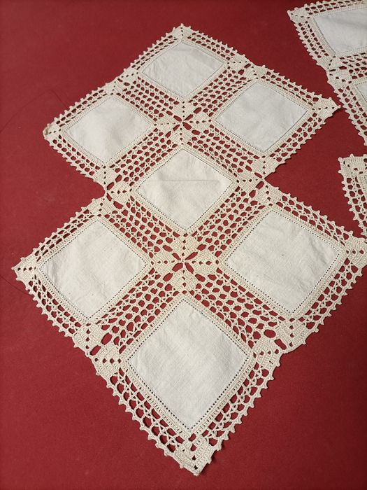 Conjunto de três naprons de quarto