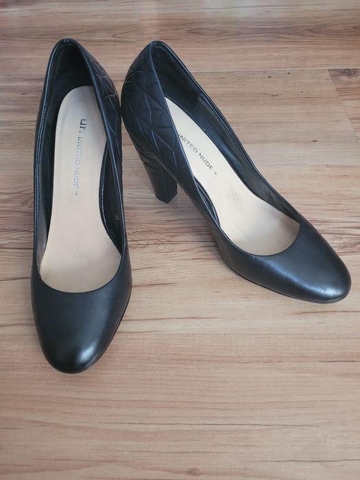 Buty na obcasie United Nude 38