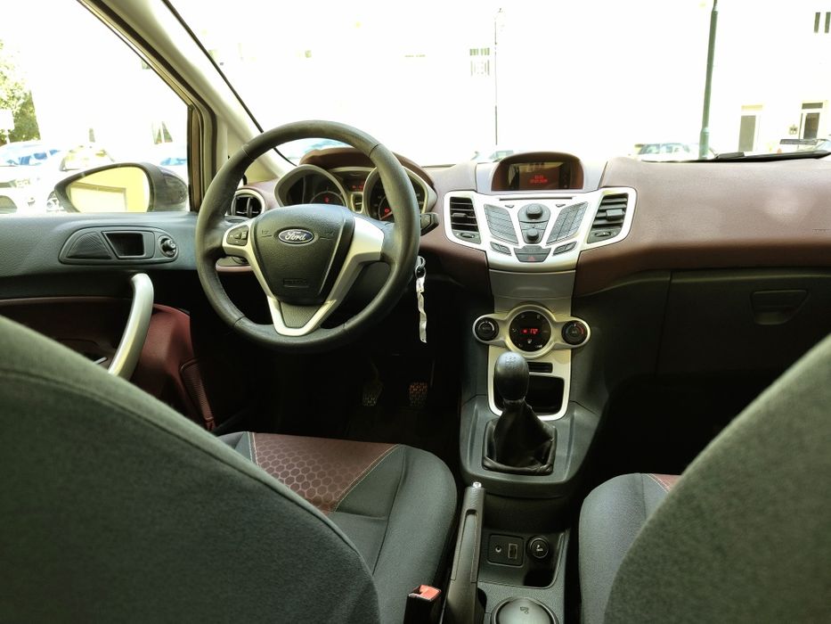 Ford fiesta 1.4tdci bom estado geral