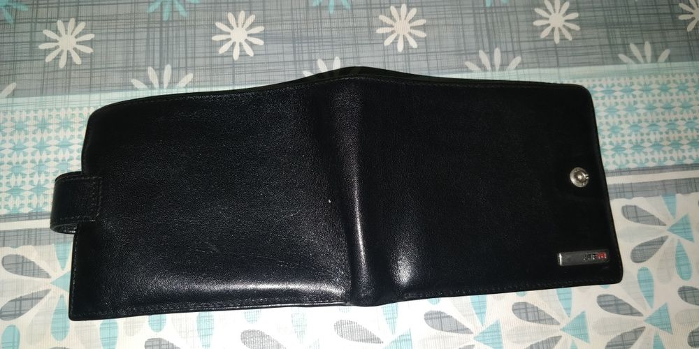 Шкіряний чоловічий гаманець Karya