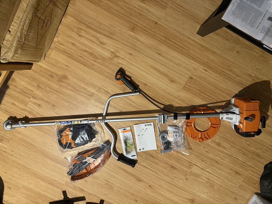 Nowa kosa STIHL FS25 podkaszarka FS 25 2.1  koni