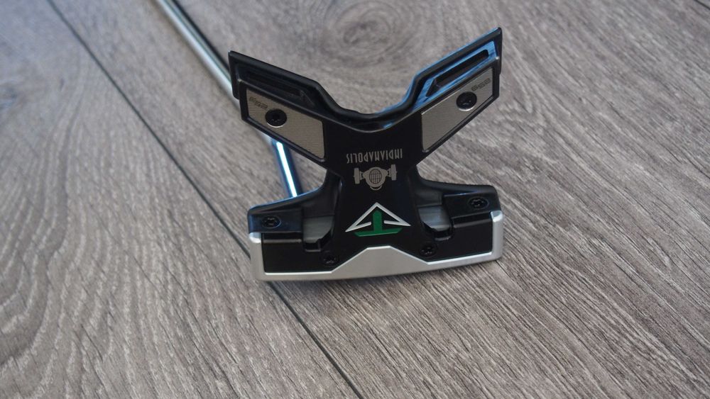Kij do golfa Putter ODYSSEY Tulon Indianapolis 33,5 ''
