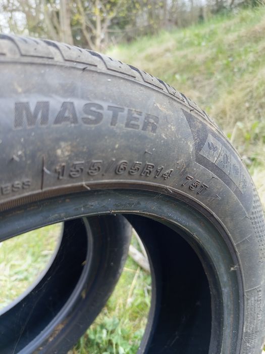 Opony wielosezonowe 4 sztuki