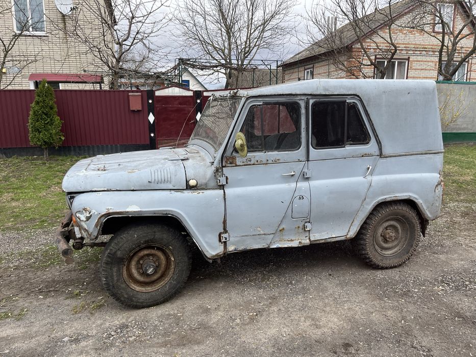 УВАЗ в хорошем состоянии газ/ бензин