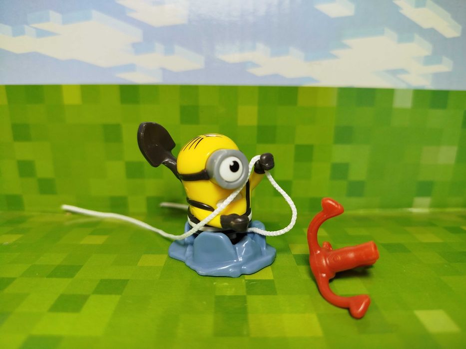 Фигурка киндер из коллекций Миньоны, Гадкий Я