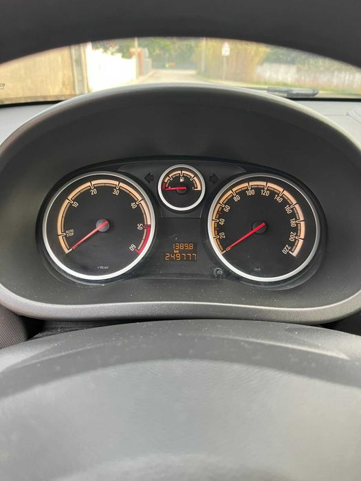 Opel Corsa 1.3 Cdti Bom Estado