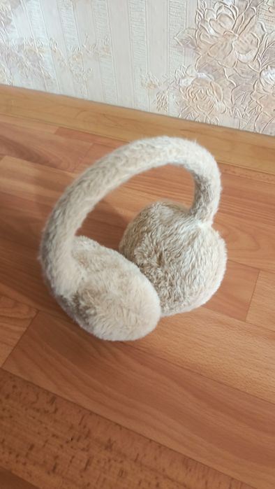 Наушники меховые бежевые зимние