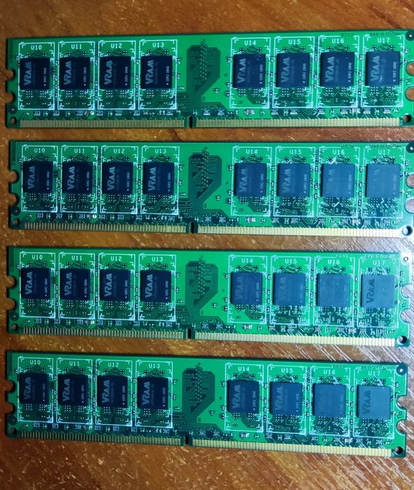 ОЗУ RAM  DDR2.  1Gb для стаціонарних комп'ютерів