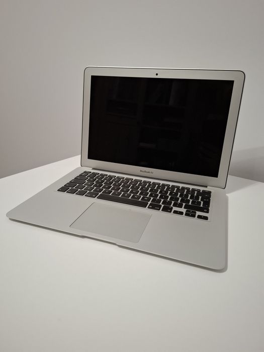 Komputer Macbook Air A1466