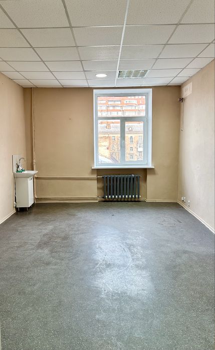 Здам офіс (кімнату) з водою центр вул. В. Мономаха (Московская) ЦУМ