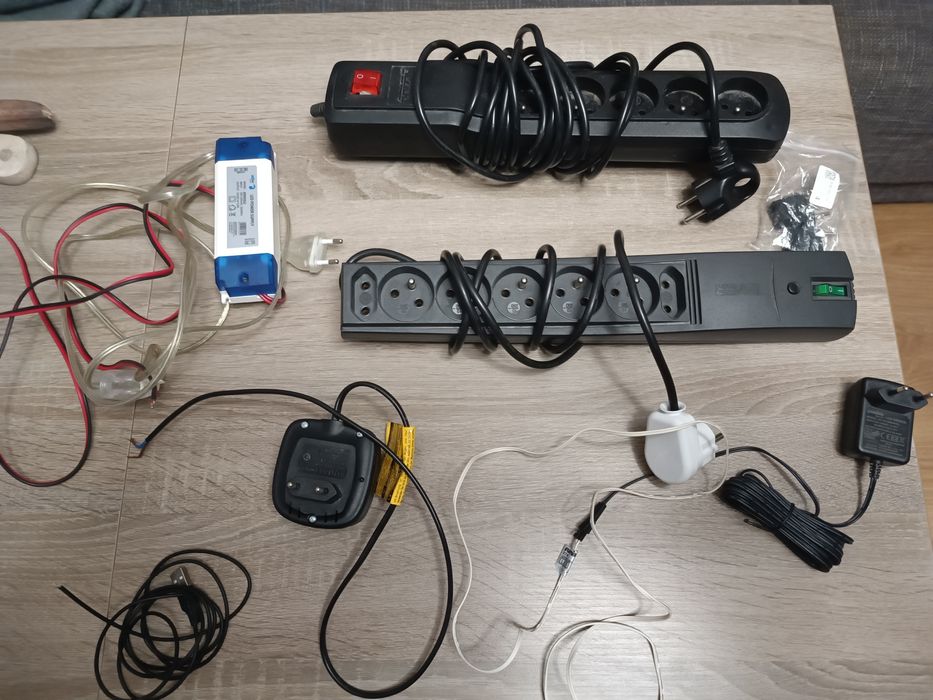 Kable przewody USB, HDMI, ethernet, zasilacz 12V 230V