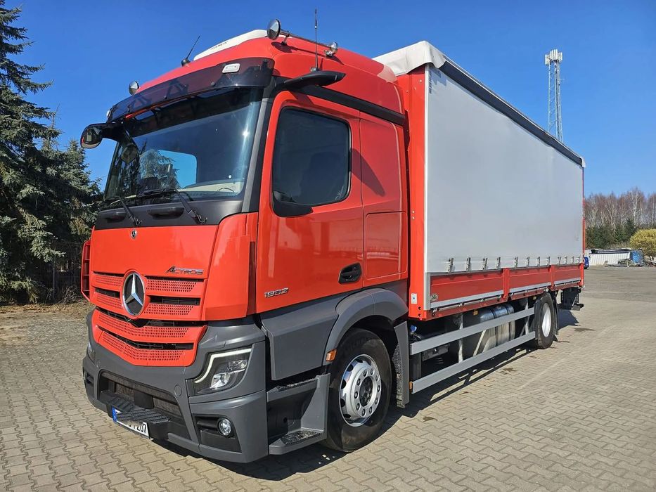 Mercedes-Benz Actros 1832